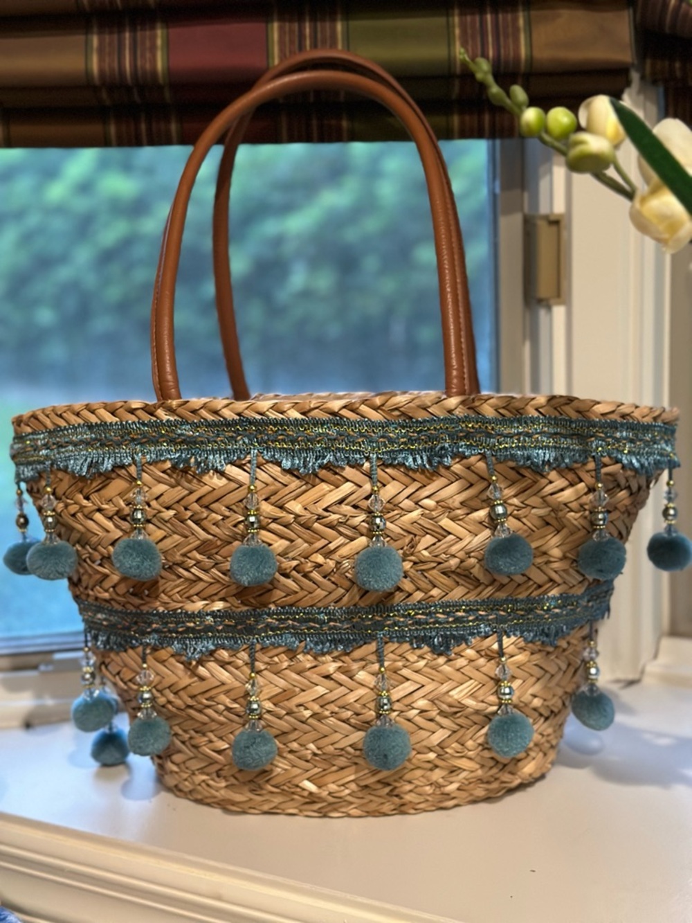Borsa in paglia con pon pon CAMOMILLA Milano